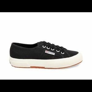 Black Supergas Size 8